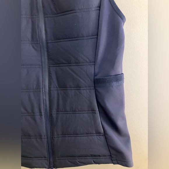 Avia Navy Puffer Vest - Picture 2 of 4
